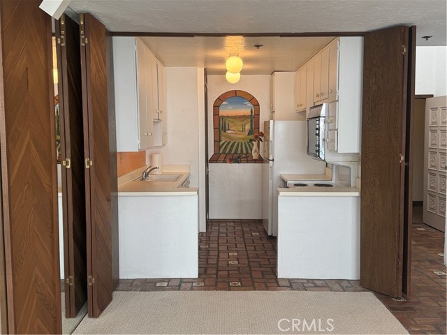 Detail Gallery Image 12 of 24 For 535 Esplanade #601,  Redondo Beach,  CA 90277 - 2 Beds | 3 Baths