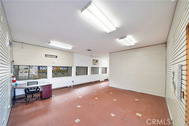 Image 14 of 25 For 1500 Pacific Coast