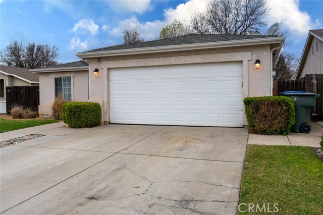 Detail Gallery Image 3 of 47 For 2200 Hanson Ave, Clovis,  CA 93611 - 3 Beds | 2 Baths
