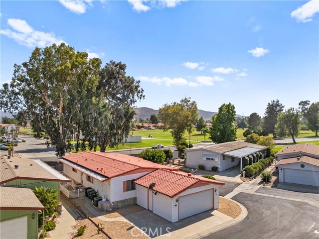 1735 Mango Way, Hemet CA: https://media.crmls.org/medias/6bb9fde9-744e-49a6-b160-d1f266702f12.jpg