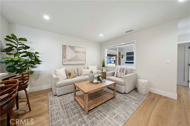 Detail Gallery Image 12 of 44 For 1701 Saybrook, Tustin,  CA 92780 - 3 Beds | 2 Baths