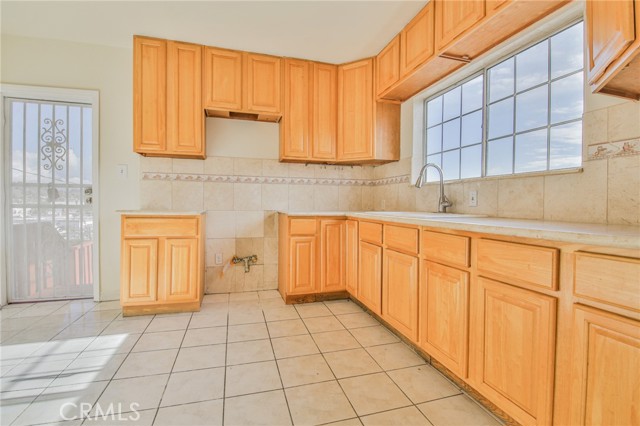 Detail Gallery Image 16 of 27 For 1504 Attridge Ave, Los Angeles,  CA 90063 - 3 Beds | 3 Baths