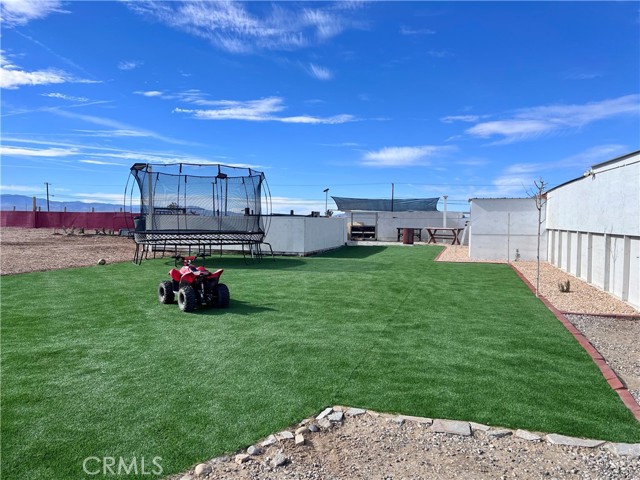 Detail Gallery Image 4 of 52 For 171 Ste Vic Avenue Q2, Palmdale,  CA 93591 - – Beds | – Baths