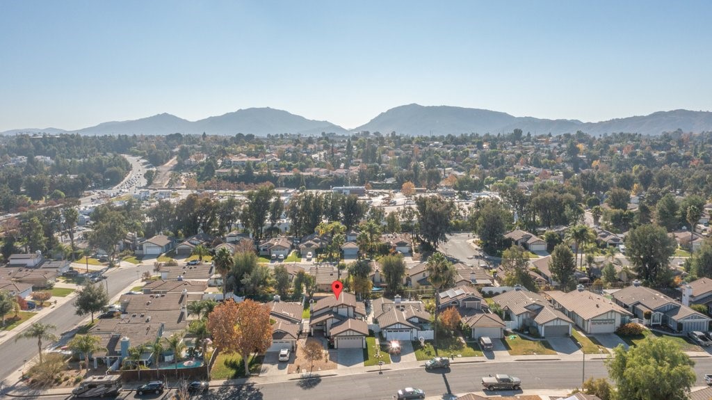 Detail Gallery Image 47 of 48 For 30605 Hollyberry Ln, Temecula,  CA 92591 - 4 Beds | 2 Baths