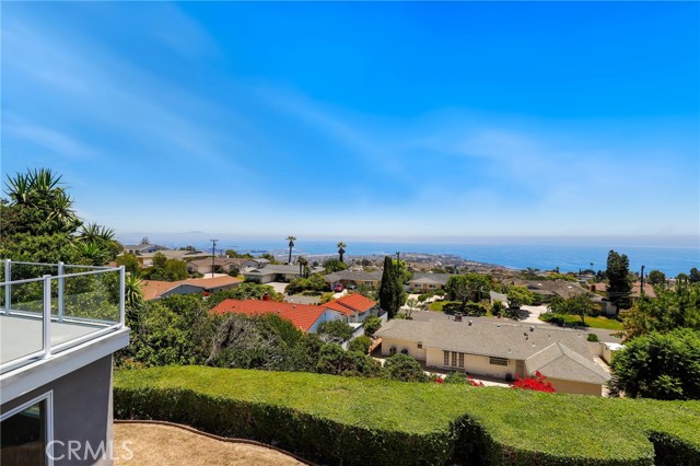 3246 Deluna Drive, Rancho Palos Verdes, California 90275, 5 Bedrooms Bedrooms, ,3 BathroomsBathrooms,Residential,Sold,Deluna,SB22153437