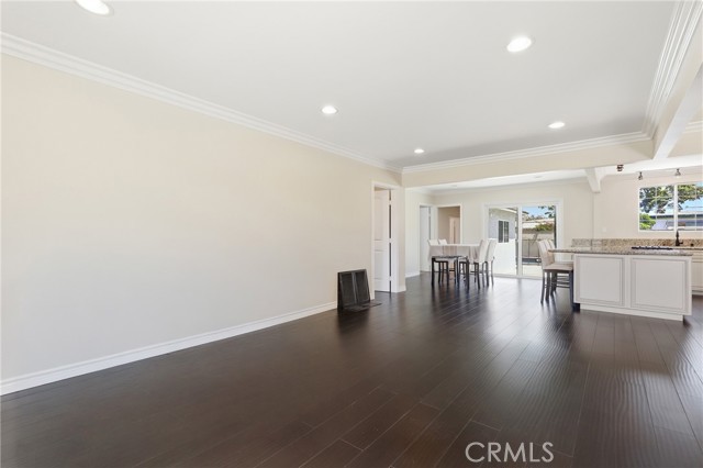 Detail Gallery Image 4 of 41 For 12208 Dunrobin Ave, Downey,  CA 90242 - 3 Beds | 2 Baths