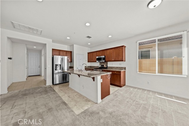 Detail Gallery Image 4 of 15 For 1486 Signal Peak, Beaumont,  CA 92223 - 2 Beds | 2 Baths
