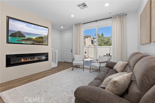 Detail Gallery Image 6 of 28 For 1733 San Eugenio, San Diego,  CA 92154 - 3 Beds | 2/1 Baths