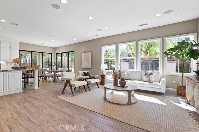 Detail Gallery Image 1 of 63 For 33 Castellana, Lake Forest,  CA 92630 - 4 Beds | 3 Baths