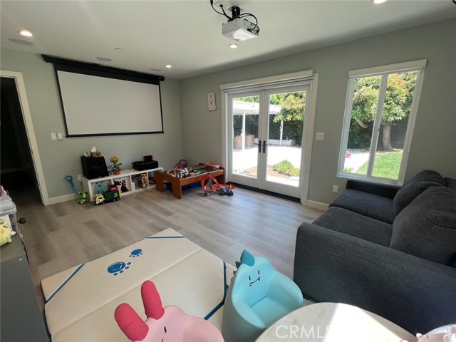 206 S Sunset Place, Monrovia CA: https://media.crmls.org/medias/6bbe8205-c7cb-4012-be79-2b767fa7a691.jpg