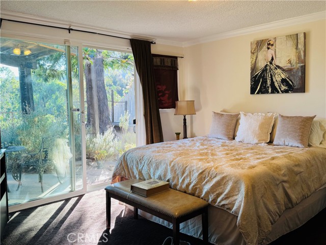 24308 Highlander, West Hills CA: https://media.crmls.org/medias/6bbf6745-577a-487e-9491-6a5c491a7687.jpg