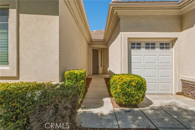 Detail Gallery Image 3 of 42 For 19300 Macklin, Apple Valley,  CA 92308 - 2 Beds | 2/1 Baths