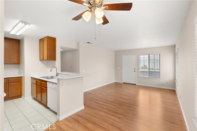 Detail Gallery Image 9 of 29 For 18312 Parkview Lane #202,  Huntington Beach,  CA 92648 - 2 Beds | 1 Baths