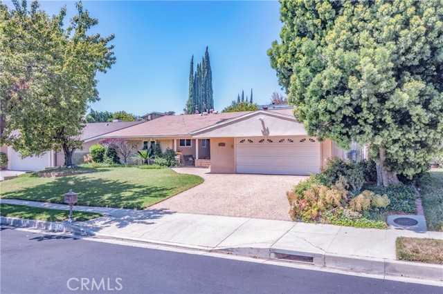 Detail Gallery Image 32 of 32 For 13011 Barto Dr, Granada Hills,  CA 91344 - 5 Beds | 3 Baths