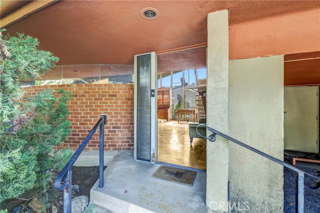 3868 Scadlock Lane, Sherman Oaks CA: https://media.crmls.org/medias/6bc23d44-49eb-4e57-8fb5-98af49e37ce7.jpg