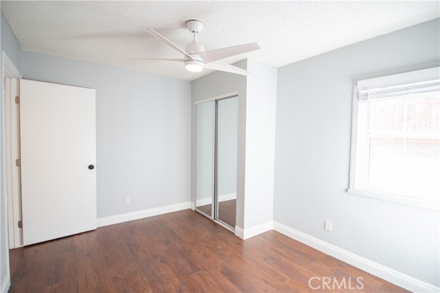 Detail Gallery Image 6 of 7 For 1133 Circle City Dr #1,  Corona,  CA 92879 - 2 Beds | 2 Baths