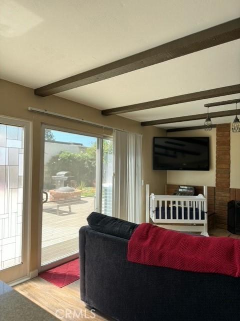 Detail Gallery Image 7 of 42 For 10980 Cochran Ave, Riverside,  CA 92505 - 4 Beds | 2/1 Baths