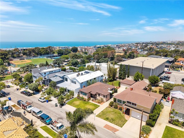 525 17th, Manhattan Beach, California 90266, 3 Bedrooms Bedrooms, 0 ,1 BathroomBathrooms,Residential,For Sale,17th,0,SB26116015 525 17th, Manhattan Beach, California 90266, 3 Bedrooms Bedrooms, 0 ,1 BathroomBathrooms,Residential,For Sale,17th,0,SB26116015