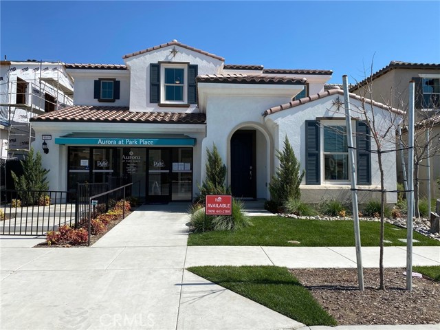 4669 S Reflection Lane Ontario, California Pulte model home.