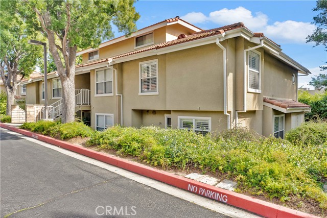 Detail Gallery Image 1 of 1 For 2731 N Erringer Rd #71,  Simi Valley,  CA 93065 - 3 Beds | 2/1 Baths