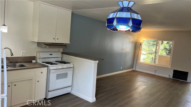 1381 Burwood Street, La Habra CA: https://media.crmls.org/medias/6bc66272-bd8b-4a80-8640-4ca5426dd042.jpg