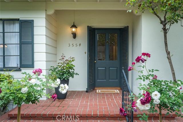 Detail Gallery Image 3 of 34 For 3554 Yorkshire Rd, Pasadena,  CA 91107 - 2 Beds | 2 Baths