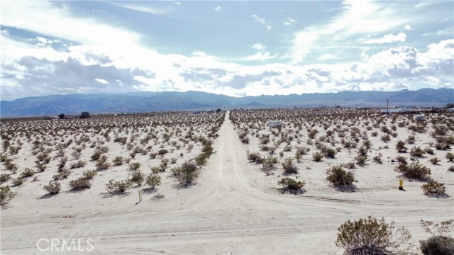 Detail Gallery Image 1 of 3 For 69933 Valle Vista, Twentynine Palms,  CA 92277 - – Beds | – Baths