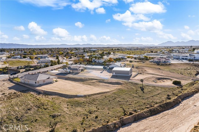 Detail Gallery Image 63 of 72 For 17840 Talisman St, Hesperia,  CA 92345 - 4 Beds | 3/1 Baths