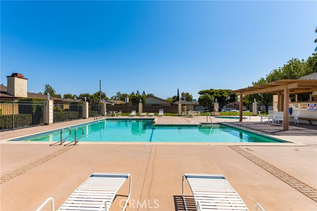 Detail Gallery Image 49 of 53 For 2045 Barclay Ct, Santa Ana,  CA 92701 - 2 Beds | 2 Baths