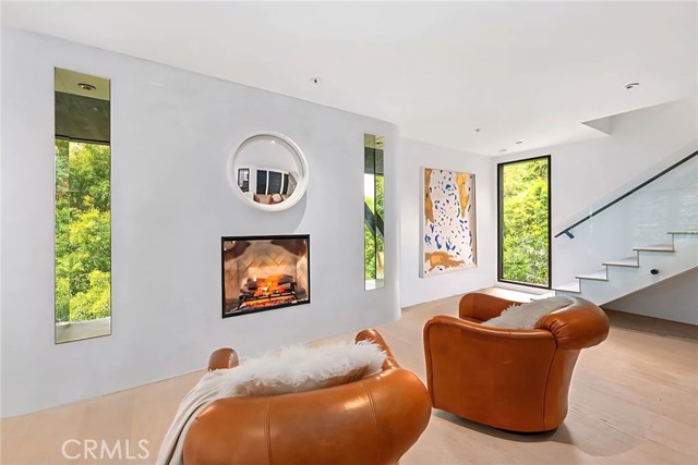 1782 Viewmont Drive, Los Angeles CA: https://media.crmls.org/medias/6bc871f6-184c-4f36-abf4-bf005fa47b43.jpg