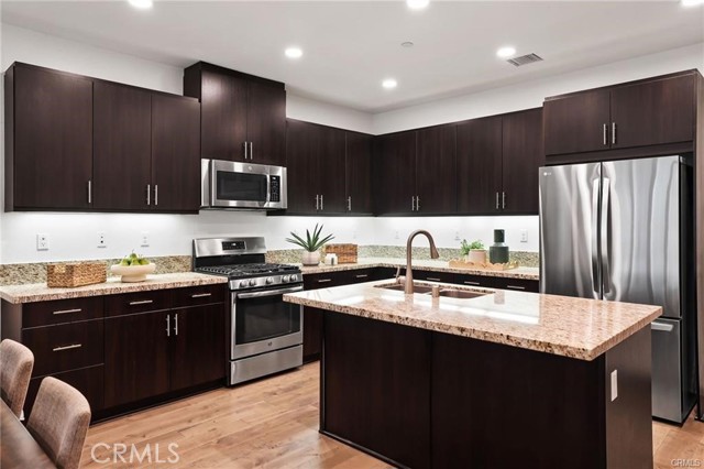 Detail Gallery Image 10 of 38 For 53 Savannah, Lake Forest,  CA 92630 - 3 Beds | 2/1 Baths