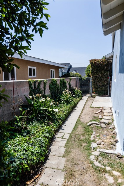 3915 Dwight Way, San Bernardino CA: https://media.crmls.org/medias/6bcc0415-bbbd-45ad-8566-9fa36330a178.jpg