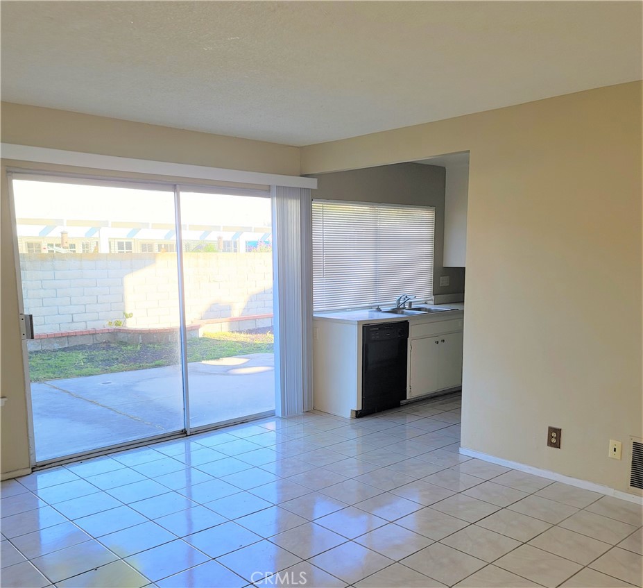 6Bcc37B8 1611 40E6 Ba00 05B711769Ac0 17492 Luther Avenue, Irvine, Ca 92614 &Lt;Span Style='BackgroundColor:transparent;Padding:0Px;'&Gt; &Lt;Small&Gt; &Lt;I&Gt; &Lt;/I&Gt; &Lt;/Small&Gt;&Lt;/Span&Gt;
