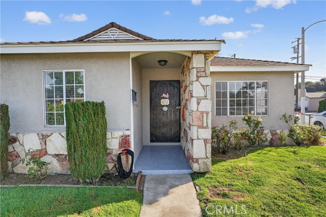 Detail Gallery Image 2 of 37 For 4049 Martin Luther King Jr, Lynwood,  CA 90262 - 3 Beds | 2 Baths