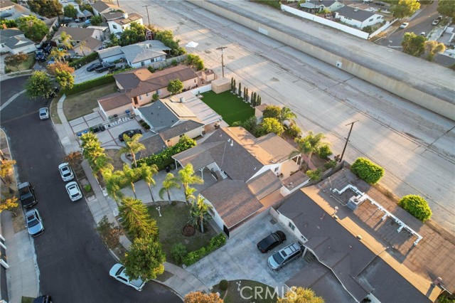 13358 Blythe Street, North Hollywood CA: https://media.crmls.org/medias/6bccdaeb-bdc1-4611-b8d0-93ce6cec0d24.jpg