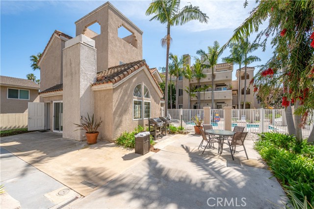 Detail Gallery Image 35 of 59 For 4591 Warner Ave #101,  Huntington Beach,  CA 92649 - 3 Beds | 2 Baths