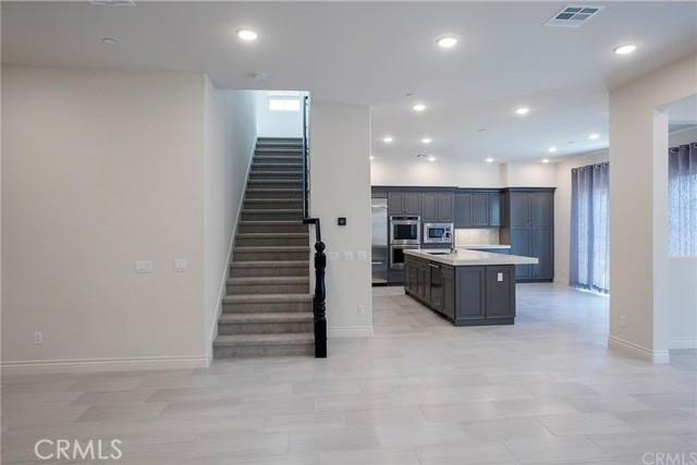 221 Geyser, Irvine CA: https://media.crmls.org/medias/6bce28a8-17e8-46e8-8129-49187e1aaec6.jpg