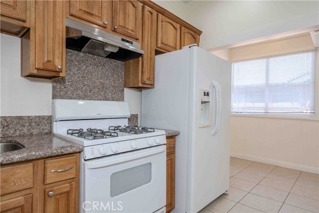 Detail Gallery Image 13 of 33 For 123 S Olive St, Anaheim,  CA 92805 - 4 Beds | 3 Baths