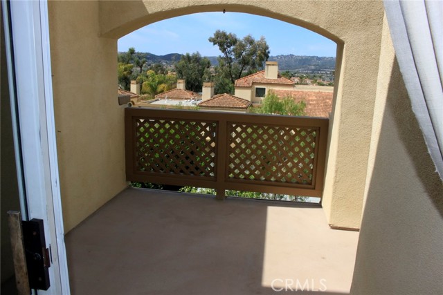 28247 Via Fierro, Laguna Niguel CA: https://media.crmls.org/medias/6bce7759-8e16-4c91-a356-7b43e3ff7c4b.jpg