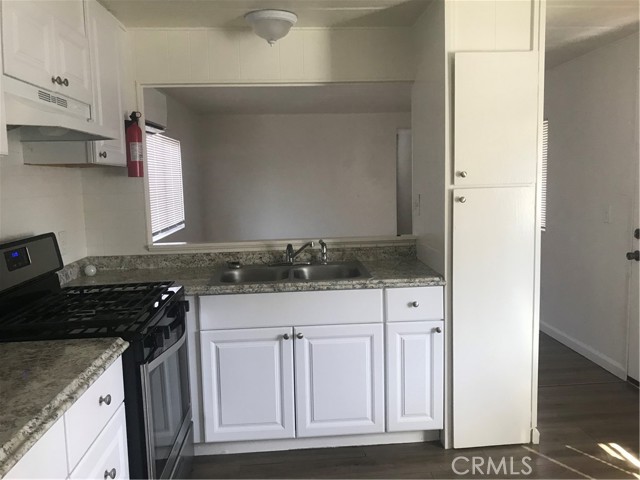1047 14th Street, Oroville CA: https://media.crmls.org/medias/6bce92df-9cac-4669-ad03-4f7994a1c5b8.jpg