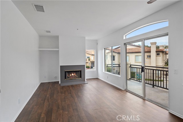 Detail Gallery Image 5 of 26 For 42 Veneto Ln, Aliso Viejo,  CA 92656 - 2 Beds | 2 Baths
