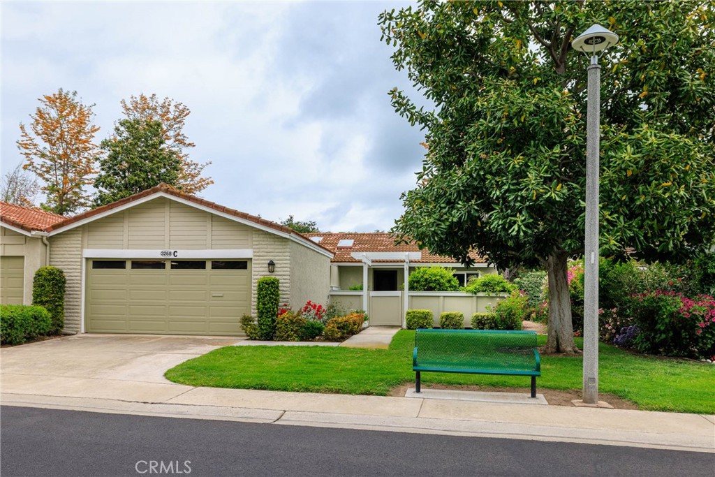 3268 San Amadeo #C