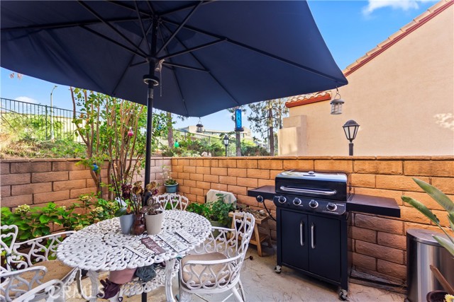 Detail Gallery Image 22 of 24 For 22617 Copper Hill Dr #121,  Saugus,  CA 91350 - 3 Beds | 3 Baths