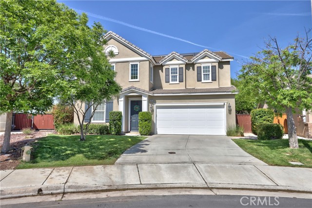Detail Gallery Image 2 of 51 For 39883 S Creek Cir, Murrieta,  CA 92563 - 5 Beds | 3/1 Baths