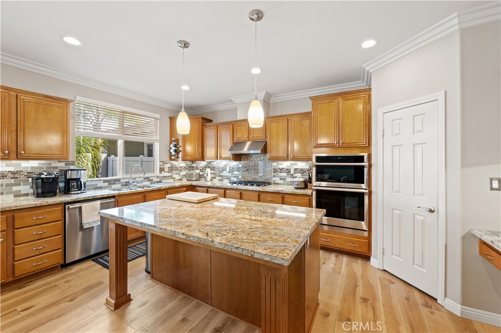 33716 Blue Water Way