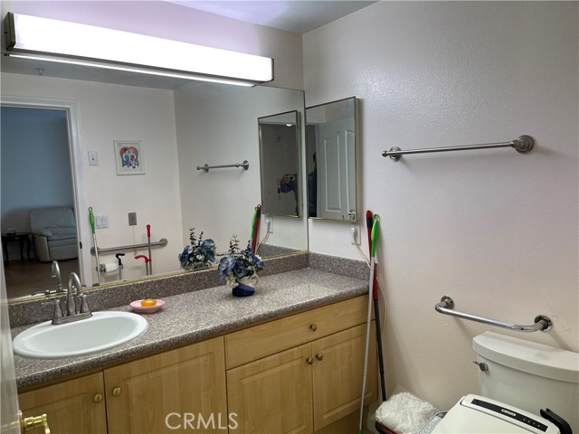 Detail Gallery Image 9 of 10 For 121 N Mcpherrin Ave #103,  Monterey Park,  CA 91754 - 2 Beds | 2 Baths