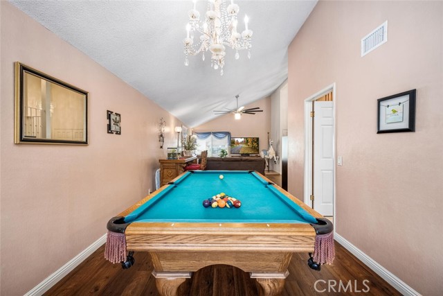 Dining room with access to the kitchen.