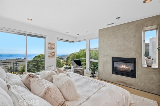 3251 Rimcrest Circle, Laguna Beach CA: https://media.crmls.org/medias/6bd3bf2b-27ae-4381-aac7-91443375355a.jpg
