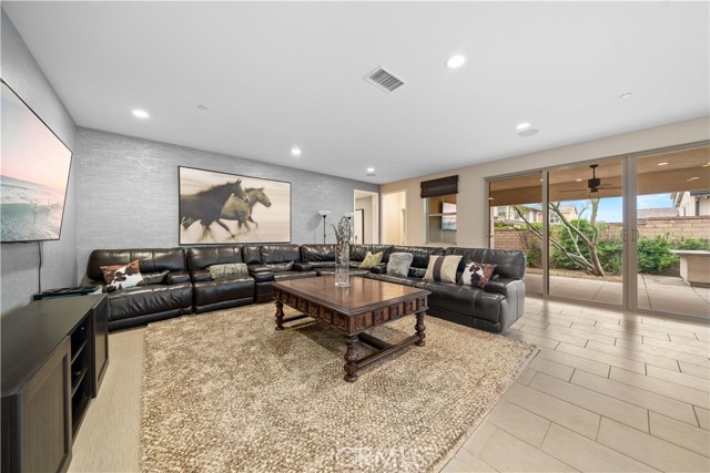 3942 Alexander Ave, Ontario CA: https://media.crmls.org/medias/6bd54b63-8a3d-4127-82d5-5107c17b88df.jpg