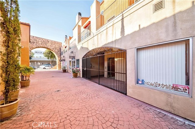 Detail Gallery Image 7 of 32 For 306 S 1st Ave #104,  Arcadia,  CA 91006 - 3 Beds | 3 Baths